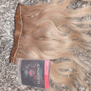Remi cachet had tied extensions